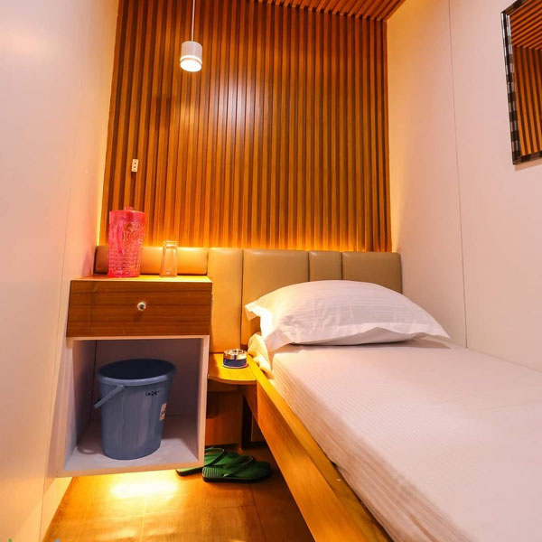 Single Cabin